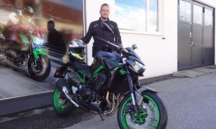 Geraden sind für schnelle Bikes, Kurven für schnelle Biker.