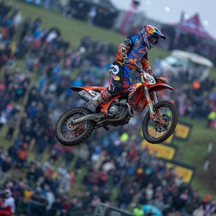 Herlings and Plessinger make the podium in the UK for another Motocross of Nations spectacle The 77th Motocross of Nations took place at a windy, cloudy and damp Matterley Basin for the first time since 2017 and was the ... Weiter >>