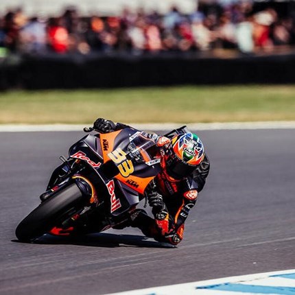 Determined 7th for Binder at Australian MotoGP™  Red Bull KTM Factory Racing endured a bright but windy and demanding Australian Grand Prix and the opening stint of another wo ... Weiter >>