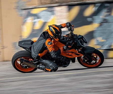 Spoilt for choice: tasting the KTM 990 DUKE