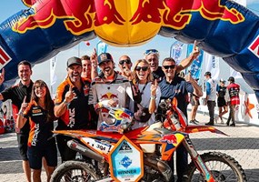 VICTORY FOR MANI LETTENBICHLER AT SEA TO SKY HARD ENDURO Red Bull KTM Factory Racing’s Manuel Lettenbichler has claimed a hard-fought victory at Sea To Sky in Kemer, Turkey – round si ... Weiter >>