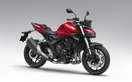 Das neue Honda Naked Bike Flaggschiff-Modell CB1000 Hornet sorgt gemeinsam mit der SP Version für maximalen Fahrspaß - Bild 3