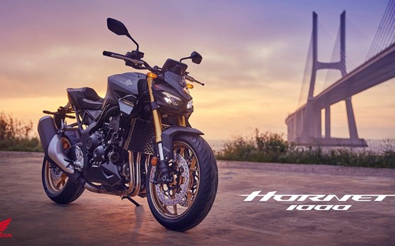 Das neue Honda Naked Bike Flaggschiff-Modell CB1000 Hornet sorgt gemeinsam mit der SP Version für maximalen Fahrspaß - Bild 22