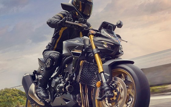 Das neue Honda Naked Bike Flaggschiff-Modell CB1000 Hornet sorgt gemeinsam mit der SP Version für maximalen Fahrspaß - Bild 8