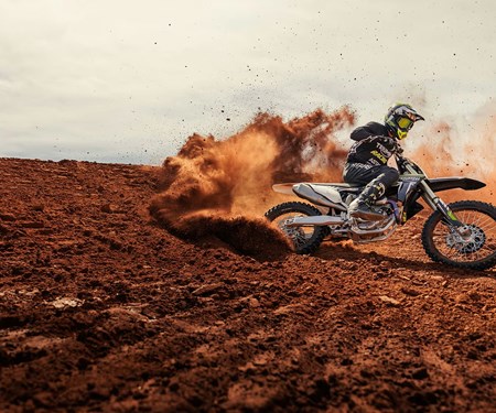 Neues MX-Förderprogramm von TRIUMPH: Top-Support für Top-Platzierungen