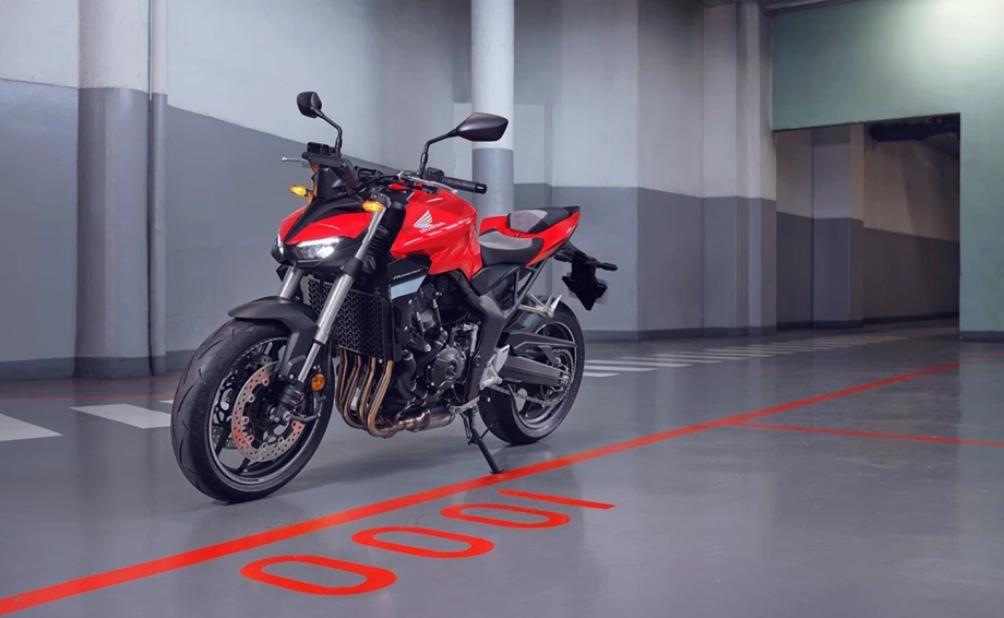 Honda Semmler - Honda CB1000 Hornet vorbestellen Bild 11: Honda Semmler - Honda CB1000 Hornet vorbestellen