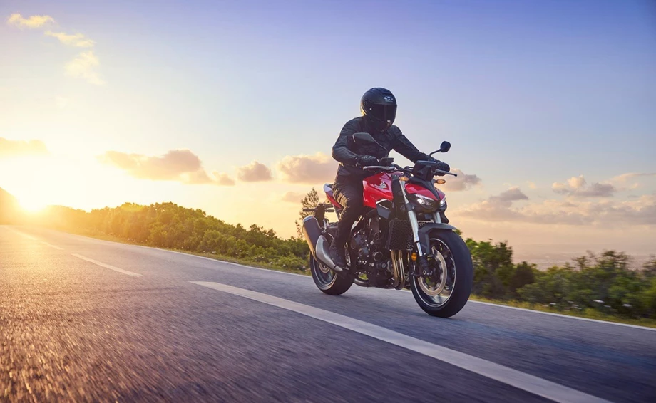 Honda Semmler - Honda CB1000 Hornet vorbestellen Bild 14: Honda Semmler - Honda CB1000 Hornet vorbestellen