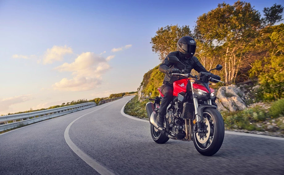 Honda Semmler - Honda CB1000 Hornet vorbestellen Bild 15: Honda Semmler - Honda CB1000 Hornet vorbestellen