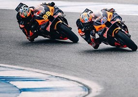 5th place and so close to Thai MotoGP™ podium honors for Miller A damp Grand Prix of Thailand produced another memorable chapter of a long 2024 MotoGP championship campaign and the soaking c ... Weiter >>
