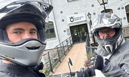 Eine Husqvarna 701 Enduro kehrt zu ihren Wurzeln zurück!