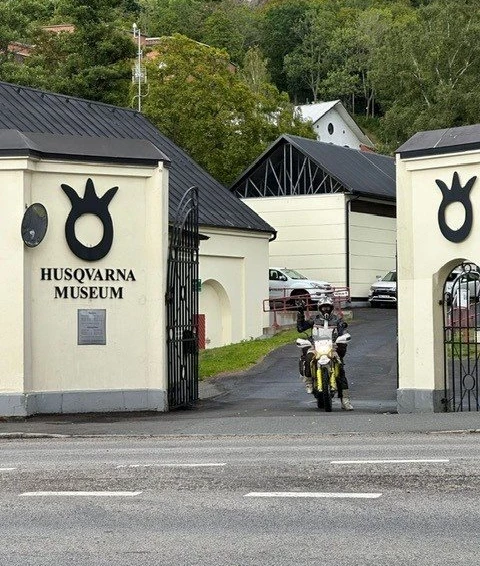 Eine Husqvarna 701 Enduro kehrt zu ihren Wurzeln zurück! Bild 3: Eine Husqvarna 701 Enduro kehrt zu ihren Wurzeln zurück!