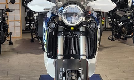 Die Husqvarna Norden 901