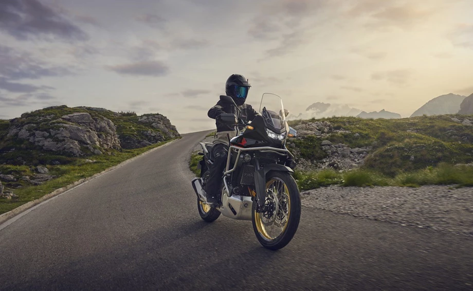 Honda Semmler - HONDA XL750 TRANSALP Modelljahrgang 2025 Bild 4: Honda Semmler - HONDA XL750 TRANSALP Modelljahrgang 2025