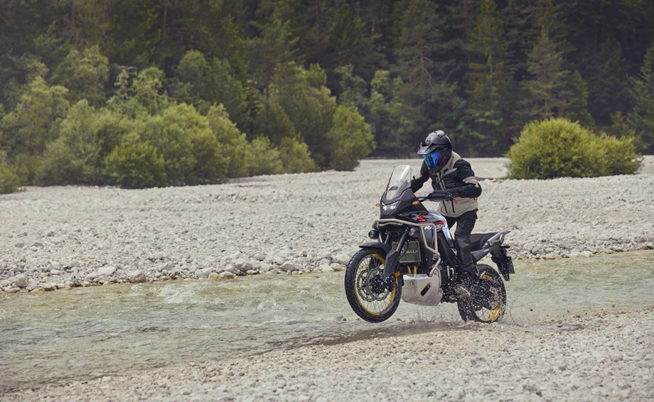 Honda Semmler - HONDA XL750 TRANSALP Modelljahrgang 2025 Bild 6: Honda Semmler - HONDA XL750 TRANSALP Modelljahrgang 2025