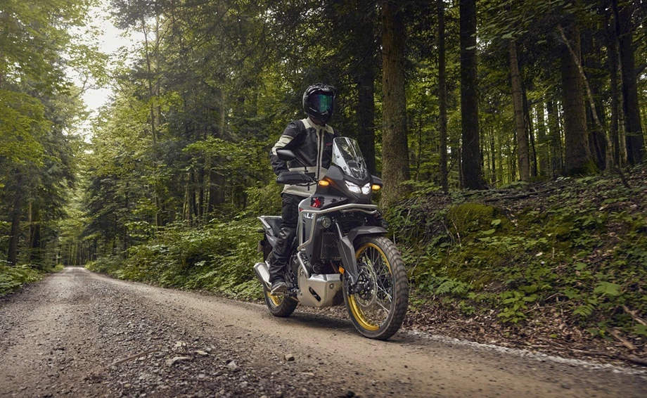 Honda Semmler - HONDA XL750 TRANSALP Modelljahrgang 2025 Bild 9: Honda Semmler - HONDA XL750 TRANSALP Modelljahrgang 2025