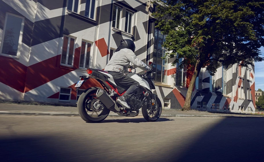 Honda Semmler - HONDA CB750 HORNET Modelljahrgang 2025 Bild 11: Honda Semmler - HONDA CB750 HORNET Modelljahrgang 2025