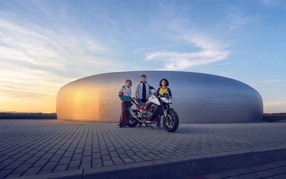 Honda Semmler - HONDA CB750 HORNET Modelljahrgang 2025 - Bild 14