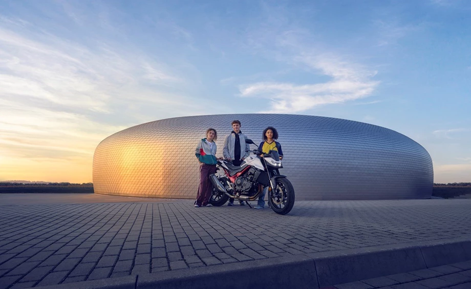 Honda Semmler - HONDA CB750 HORNET Modelljahrgang 2025 Bild 14: Honda Semmler - HONDA CB750 HORNET Modelljahrgang 2025