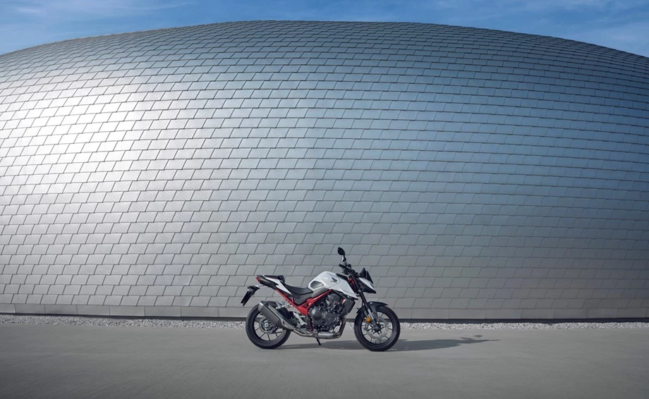 Honda Semmler - HONDA CB750 HORNET Modelljahrgang 2025 Bild 25: Honda Semmler - HONDA CB750 HORNET Modelljahrgang 2025