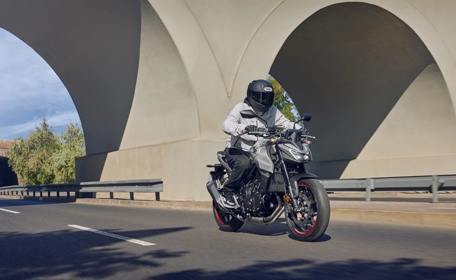 Honda Semmler - HONDA CB750 HORNET Modelljahrgang 2025 Bild 4: Honda Semmler - HONDA CB750 HORNET Modelljahrgang 2025