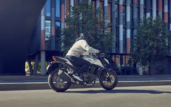 Honda Semmler - HONDA CB750 HORNET Modelljahrgang 2025 - Bild 5