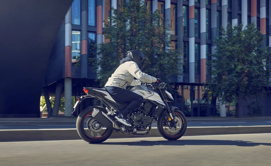 Honda Semmler - HONDA CB750 HORNET Modelljahrgang 2025 Bild 5: Honda Semmler - HONDA CB750 HORNET Modelljahrgang 2025