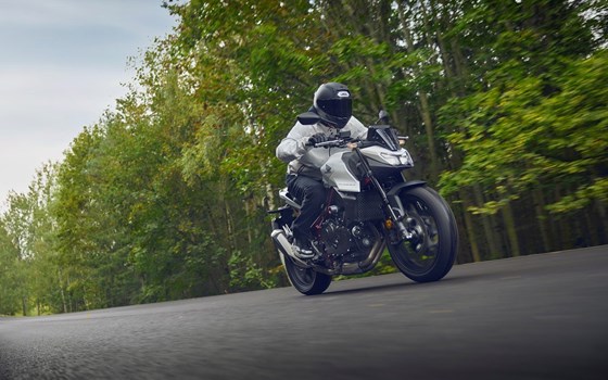 Honda Semmler - HONDA CB750 HORNET Modelljahrgang 2025 - Bild 8