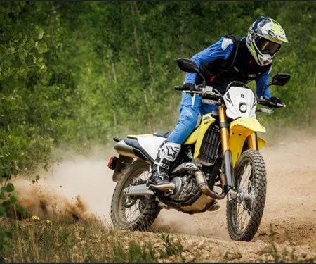 Weltpremiere SUZUKI DR-Z4S und DR-Z4SM 