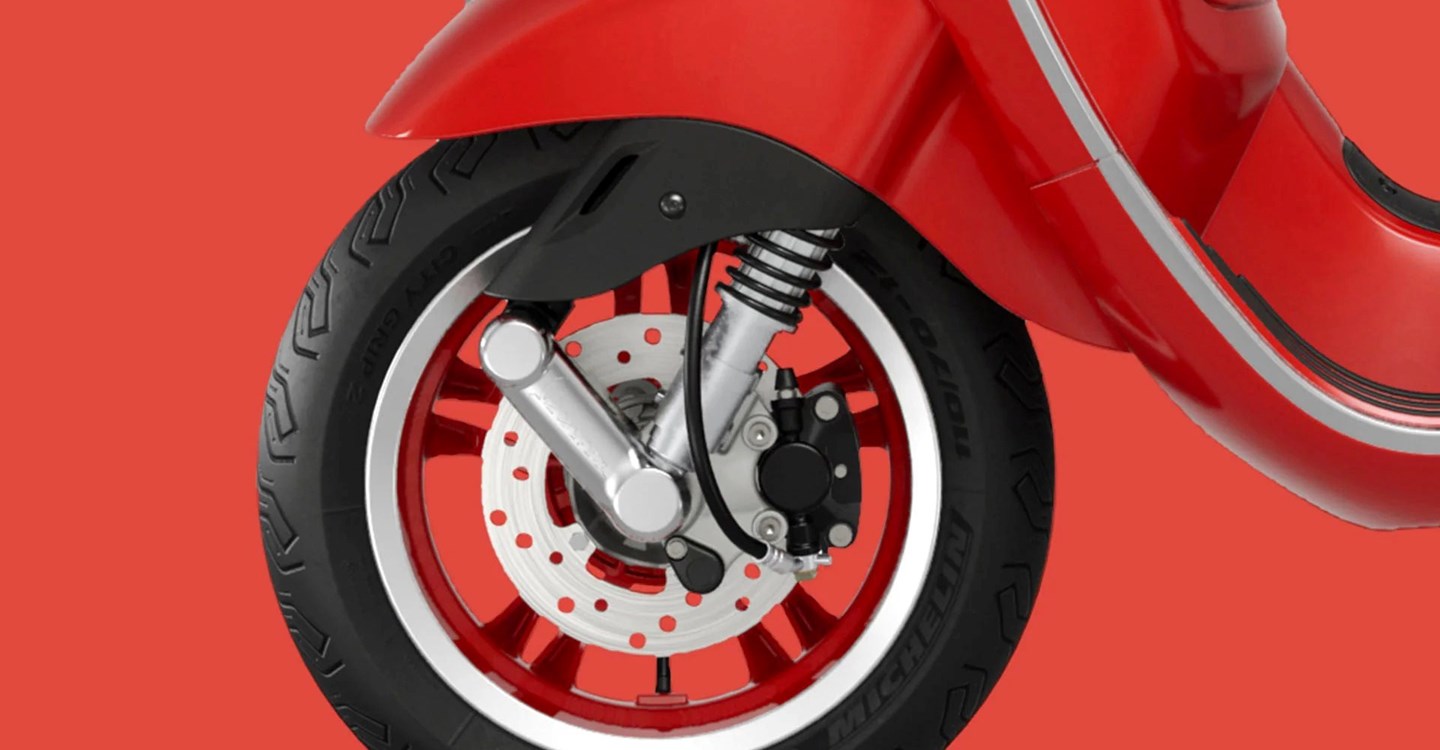 Vespa (RED)