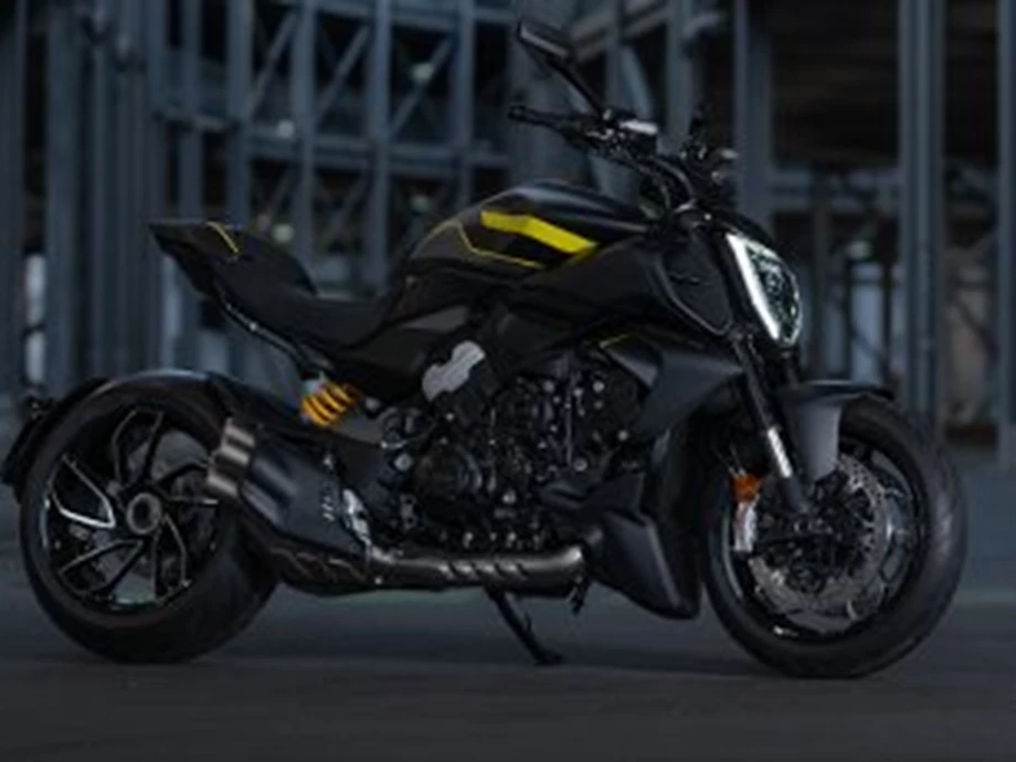 Dare to be Bold: Neue "Black Roadster Livery" für die Diavel V4 Modelljahr 2025 Bild 1: Dare to be Bold: Neue "Black Roadster Livery" für die Diavel V4 Modelljahr 2025