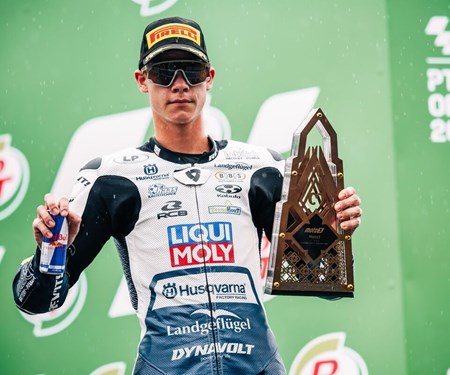 Veijer back in the chase for Moto3™ trophies after Thai MotoGP™ sizzler