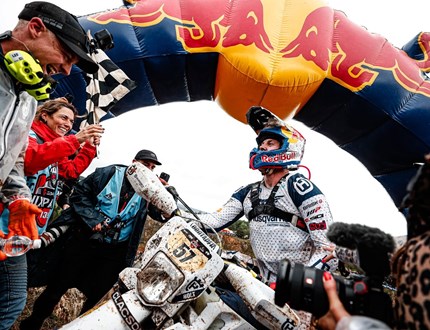Billy Bolt dominates Hixpania Hard Enduro to win FIM HEWC final round