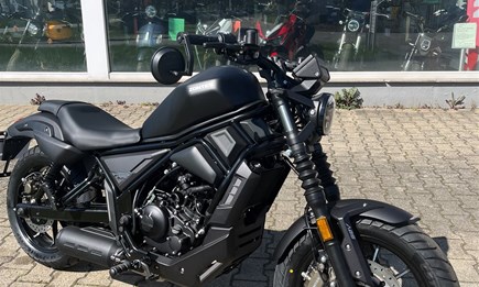 Dringend Vorbestellen - nur noch 1 Fahrzeug verfügbar aus Lieferung ca ende September -  Die neue 125er C2 von Zontes