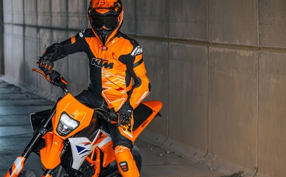 ...Zuwachs im Supermoto-Segment.... Bild 4: ...Zuwachs im Supermoto-Segment....