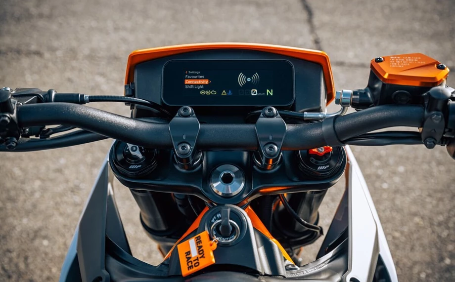 ...Zuwachs im Supermoto-Segment.... Bild 2: ...Zuwachs im Supermoto-Segment....
