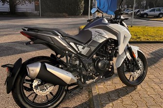 SYM 125 NH-X Naked Bike zum Geburtstags Aktionspreis