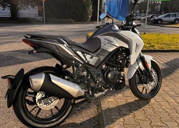 SYM 125 NH-X Naked Bike zum Geburtstags Aktionspreis