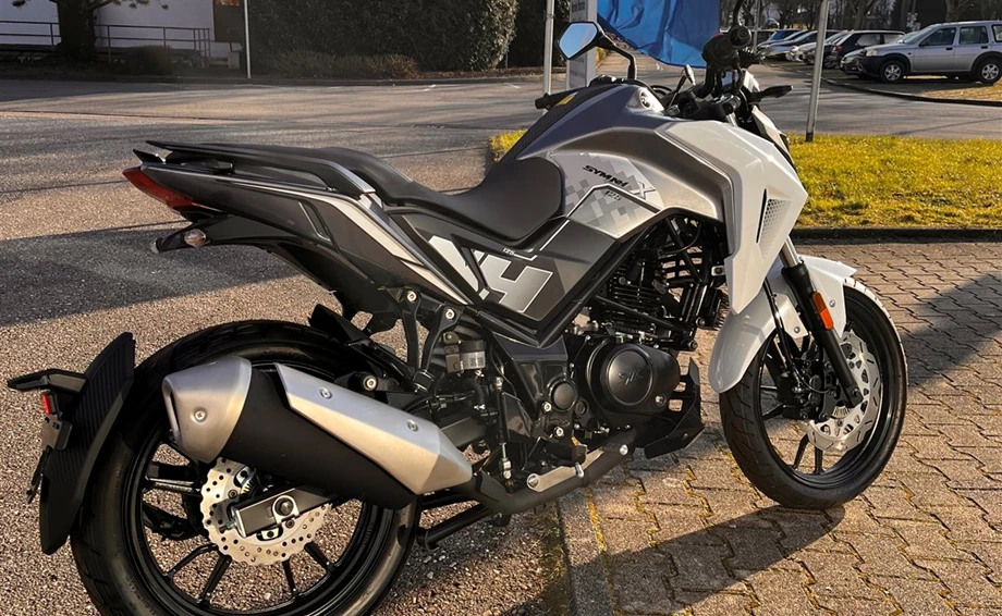 SYM 125 NH-X Naked Bike zum Geburtstags Aktionspreis Bild 1: SYM 125 NH-X Naked Bike zum Geburtstags Aktionspreis