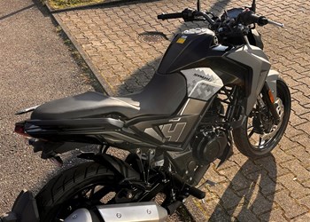 SYM 125 NH-X Naked Bike zum Geburtstags Aktionspreis