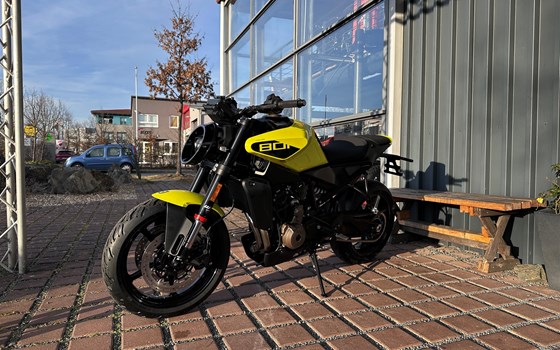 HQV VITPILEN 801 EINGETROFFEN - Bild 1