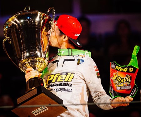 Team Kawasaki Pfeil & Cedric Soubeyras – die Könige von Dortmund | Kawasaki