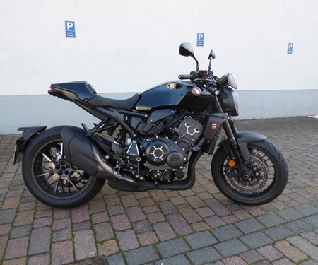Honda CB 1000R Vorführfahrzeug zu verkaufen! 