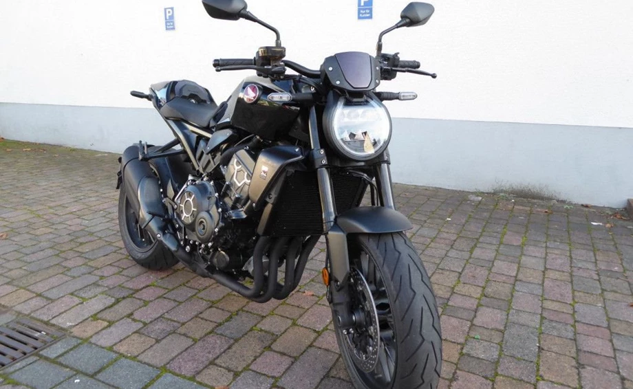 Honda CB 1000R Vorführfahrzeug zu verkaufen!  Bild 4: Honda CB 1000R Vorführfahrzeug zu verkaufen!