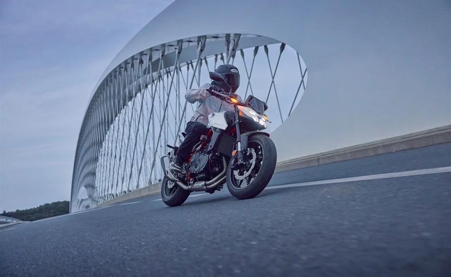 Honda Hornet 750 / Modell 2025 / bei Tempo-Zweirad-Treff GmbH in Nettetal-Kaldenkirchen Bild 15: Honda Hornet 750 / Modell 2025 / bei Tempo-Zweirad-Treff GmbH in Nettetal-Kaldenkirchen