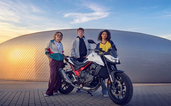 Honda Hornet 750 / Modell 2025 / bei Tempo-Zweirad-Treff GmbH in Nettetal-Kaldenkirchen - Bild 1