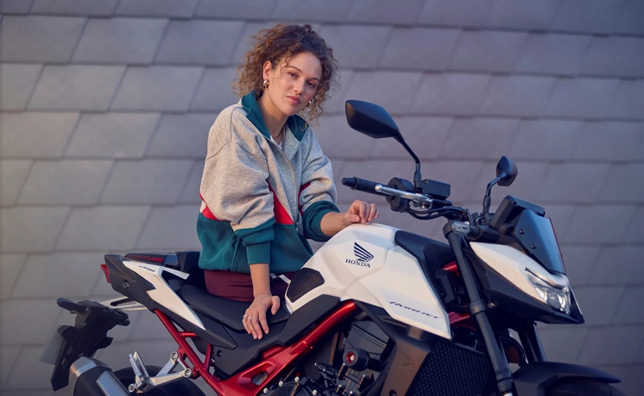 Honda Hornet 750 / Modell 2025 / bei Tempo-Zweirad-Treff GmbH in Nettetal-Kaldenkirchen Bild 17: Honda Hornet 750 / Modell 2025 / bei Tempo-Zweirad-Treff GmbH in Nettetal-Kaldenkirchen