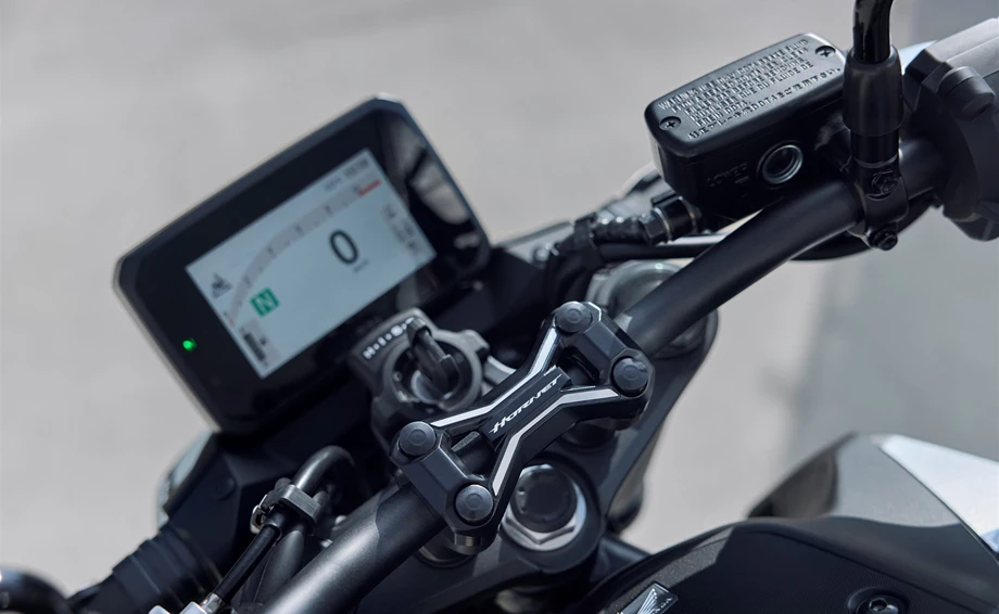 Honda Hornet 750 / Modell 2025 / bei Tempo-Zweirad-Treff GmbH in Nettetal-Kaldenkirchen Bild 3: Honda Hornet 750 / Modell 2025 / bei Tempo-Zweirad-Treff GmbH in Nettetal-Kaldenkirchen