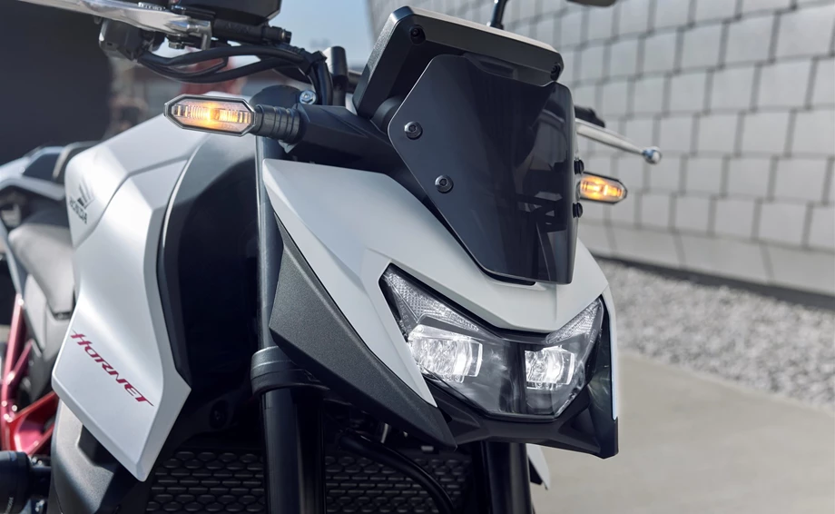 Honda Hornet 750 / Modell 2025 / bei Tempo-Zweirad-Treff GmbH in Nettetal-Kaldenkirchen Bild 8: Honda Hornet 750 / Modell 2025 / bei Tempo-Zweirad-Treff GmbH in Nettetal-Kaldenkirchen