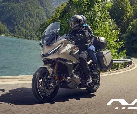 Honda Semmler - Neue Honda NT1100 2025er Modell eingetroffen