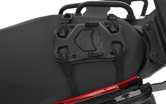 Die Wunderlich Heck-Universalhalterung für die CLICK BAGs  - Bild 3